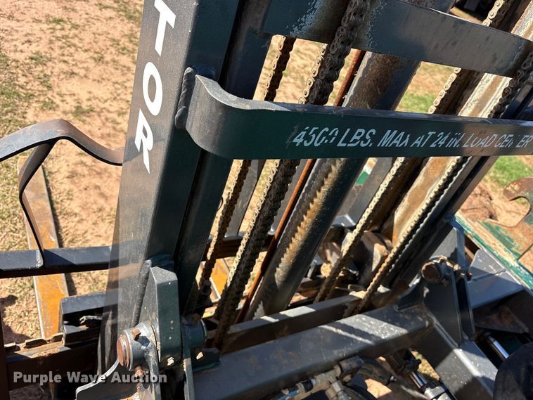 image for item ES8663 2020 Navigator RT-4500 forklift