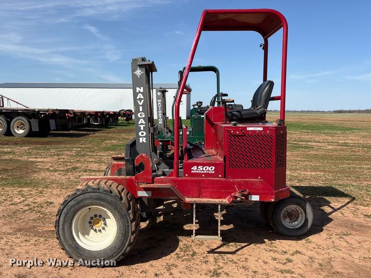 image for item ES8664 2021 Navigator RT-4500 forklift