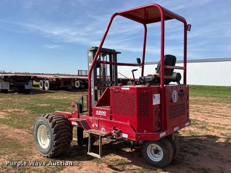 image for item ES8665 2021 Navigator RT-4500 forklift