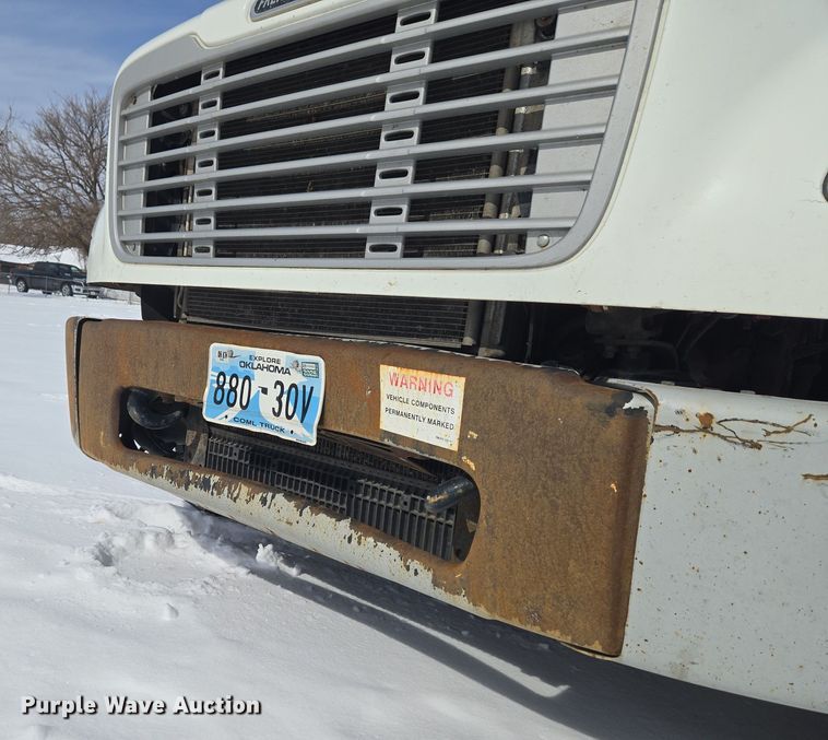 image for item ET1213 2015 Freightliner M2 box truck