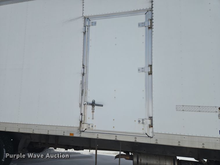 image for item ET1213 2015 Freightliner M2 box truck