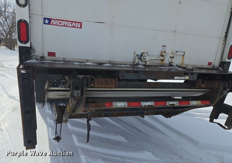 image for item ET1213 2015 Freightliner M2 box truck