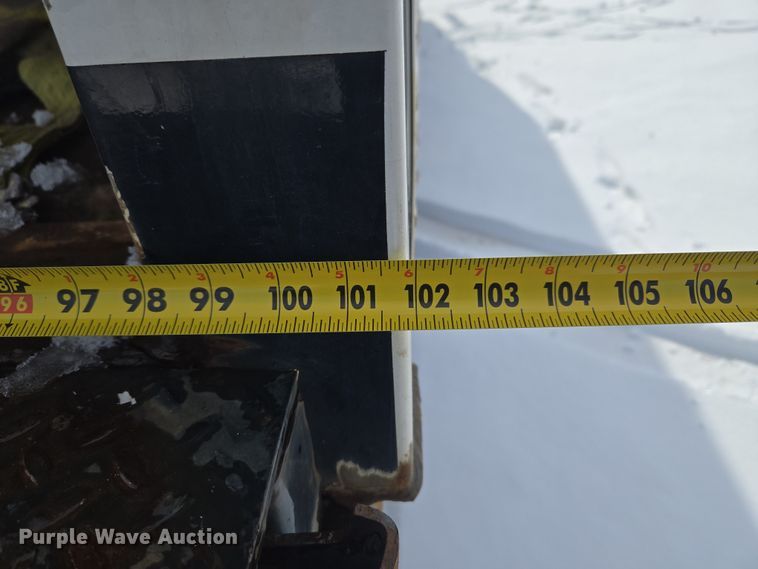 image for item ET1213 2015 Freightliner M2 box truck