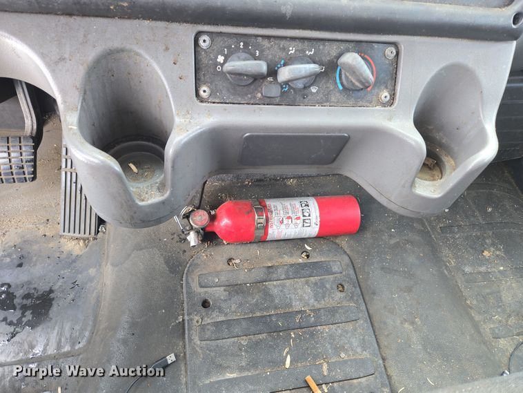 image for item ET1213 2015 Freightliner M2 box truck