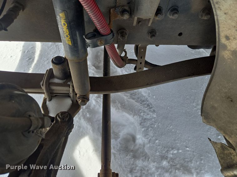 image for item ET1213 2015 Freightliner M2 box truck