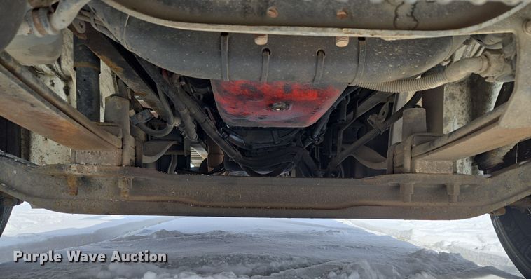 image for item ET1213 2015 Freightliner M2 box truck