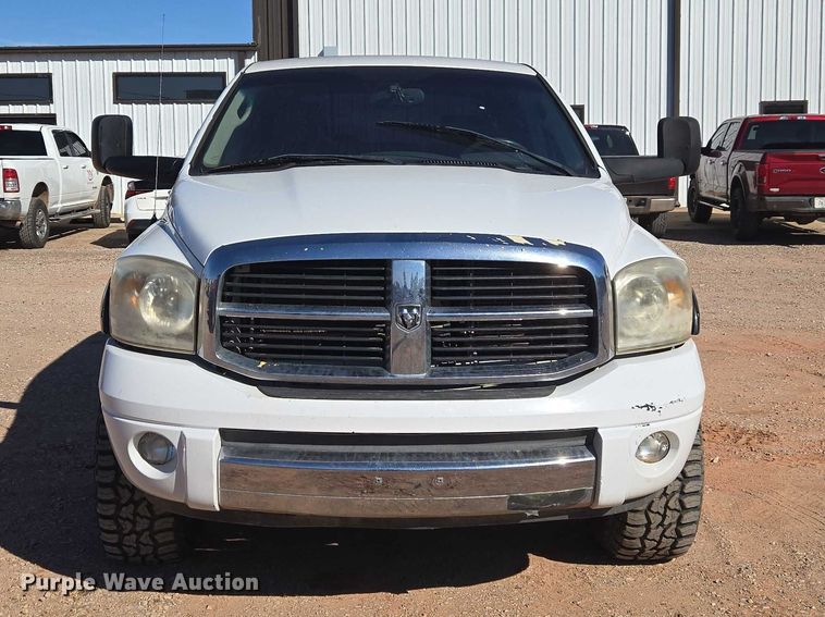 image for item ET1355 2008 Dodge Ram 2500 Crew Cab pickup truck