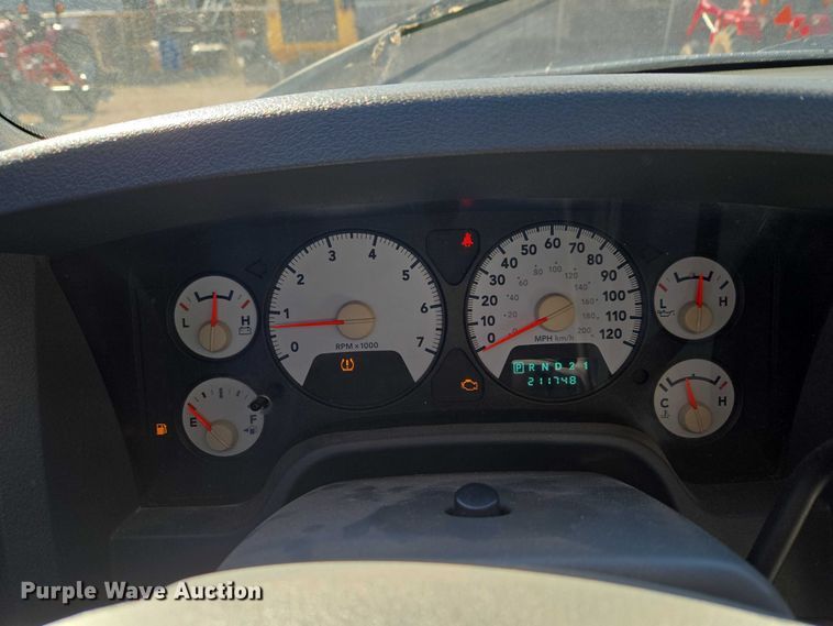 image for item ET1355 2008 Dodge Ram 2500 Crew Cab pickup truck