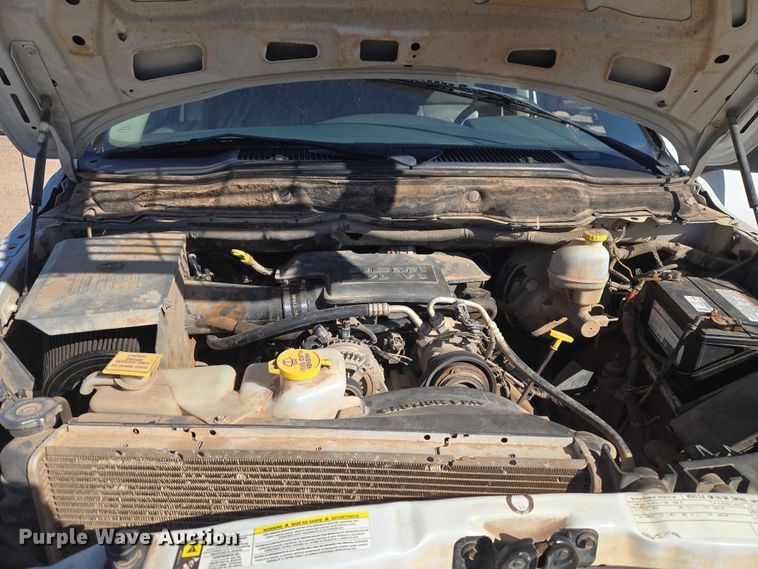 image for item ET1355 2008 Dodge Ram 2500 Crew Cab pickup truck