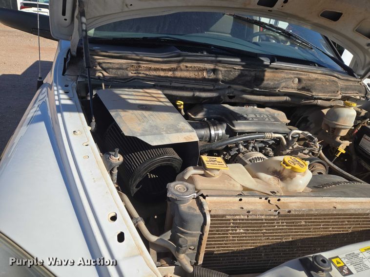 image for item ET1355 2008 Dodge Ram 2500 Crew Cab pickup truck