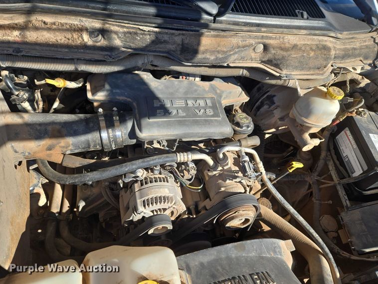 image for item ET1355 2008 Dodge Ram 2500 Crew Cab pickup truck