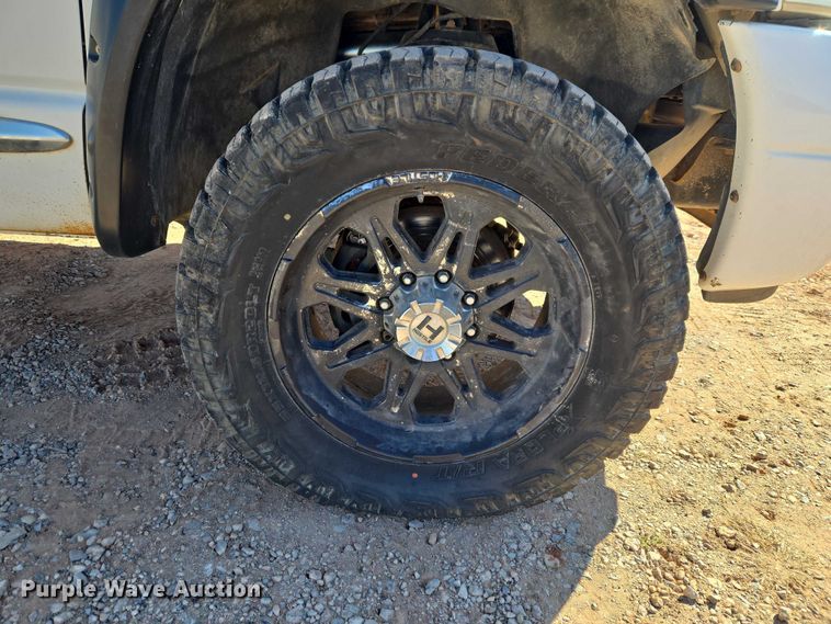 image for item ET1355 2008 Dodge Ram 2500 Crew Cab pickup truck