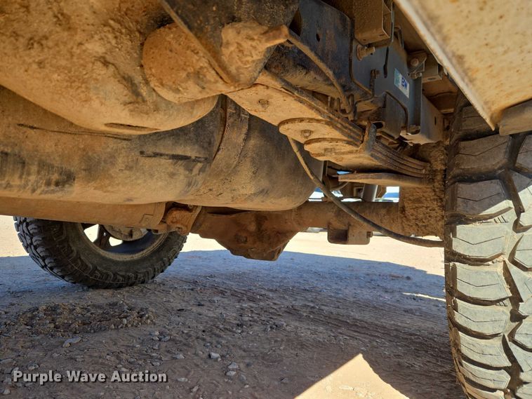 image for item ET1355 2008 Dodge Ram 2500 Crew Cab pickup truck