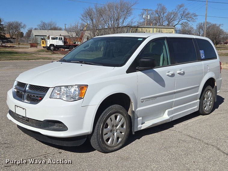 image for item ET1389 2017 Dodge Grand Caravan handicap accessible van