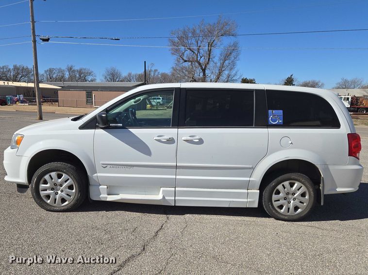image for item ET1389 2017 Dodge Grand Caravan handicap accessible van