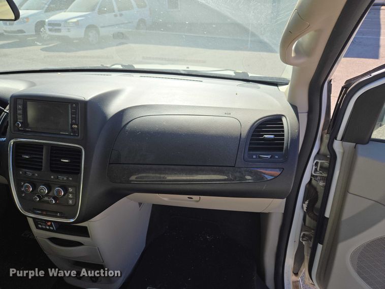 image for item ET1389 2017 Dodge Grand Caravan handicap accessible van