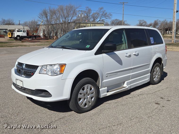 image for item ET1390 2017 Dodge Grand Caravan handicap accessible van