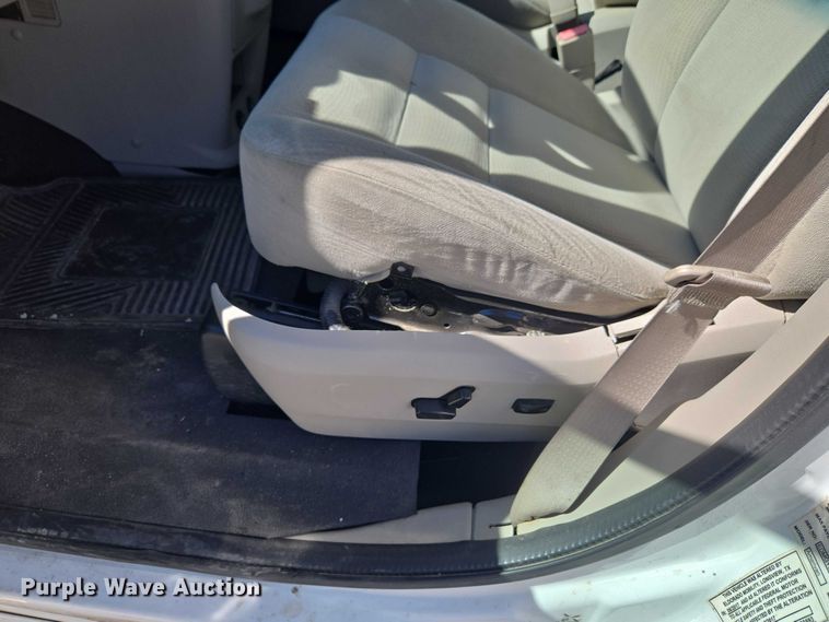 image for item ET1390 2017 Dodge Grand Caravan handicap accessible van