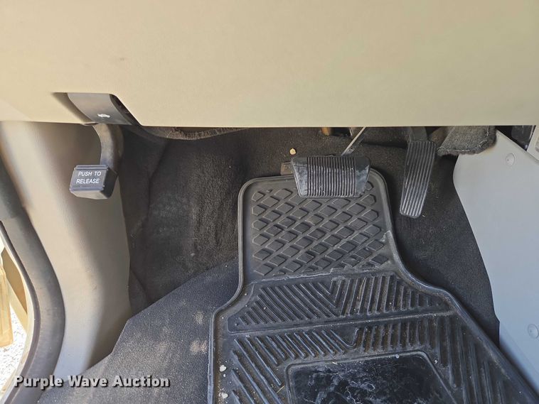 image for item ET1390 2017 Dodge Grand Caravan handicap accessible van