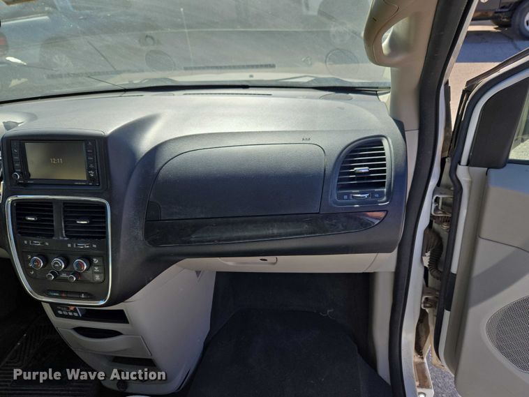 image for item ET1390 2017 Dodge Grand Caravan handicap accessible van