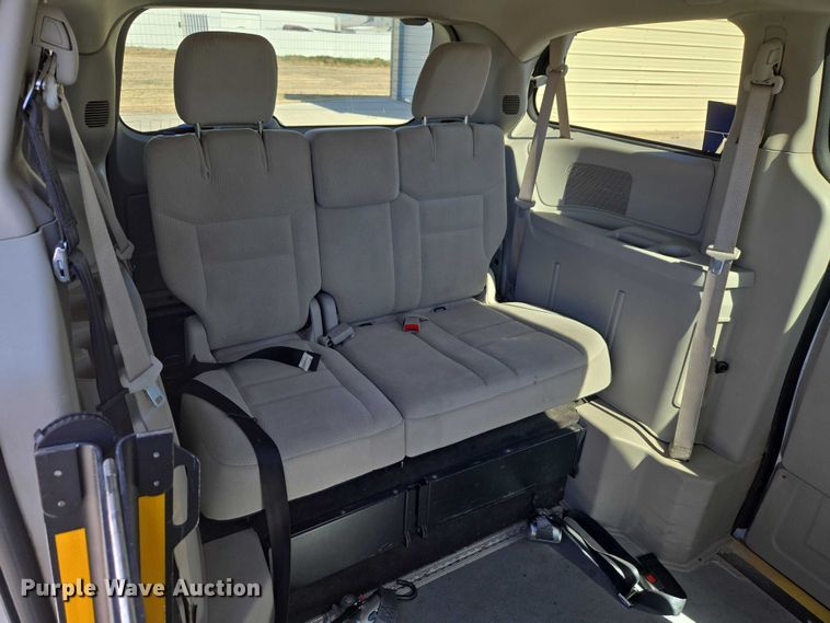 image for item ET1390 2017 Dodge Grand Caravan handicap accessible van