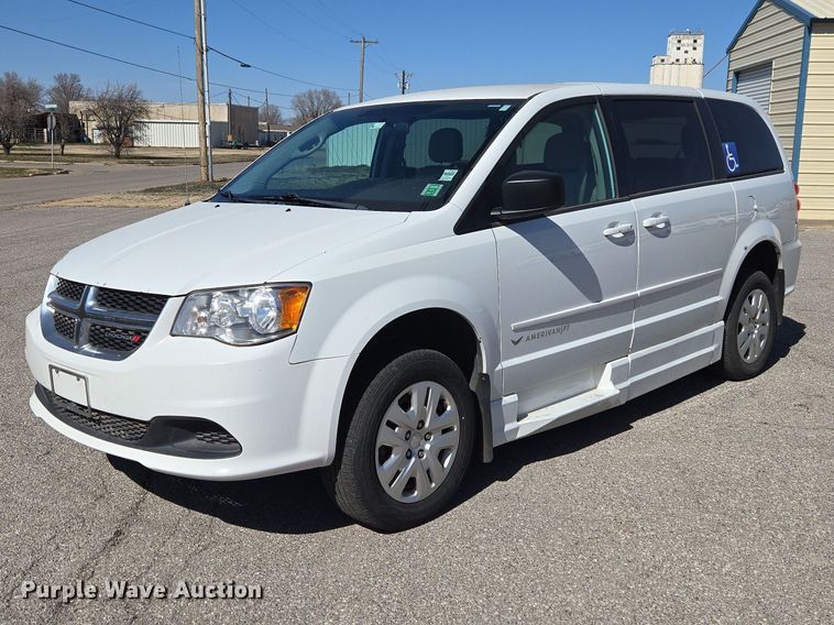 image for item ET1394 2017 Dodge Grand Caravan handicap accessible van