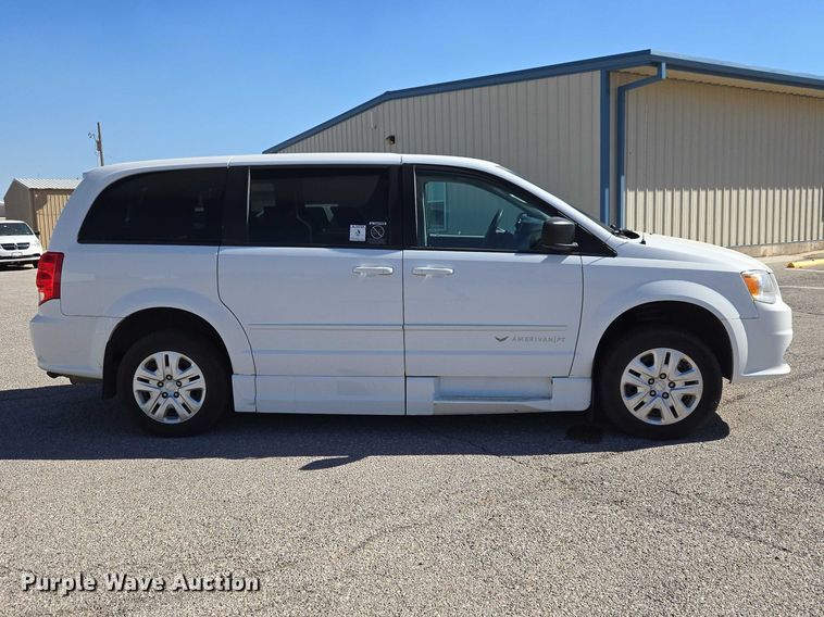 image for item ET1394 2017 Dodge Grand Caravan handicap accessible van