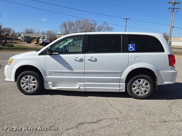image for item ET1394 2017 Dodge Grand Caravan handicap accessible van