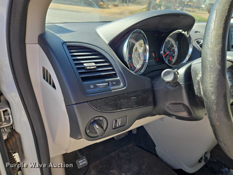 image for item ET1394 2017 Dodge Grand Caravan handicap accessible van