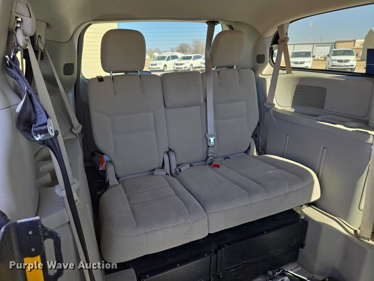 image for item ET1394 2017 Dodge Grand Caravan handicap accessible van