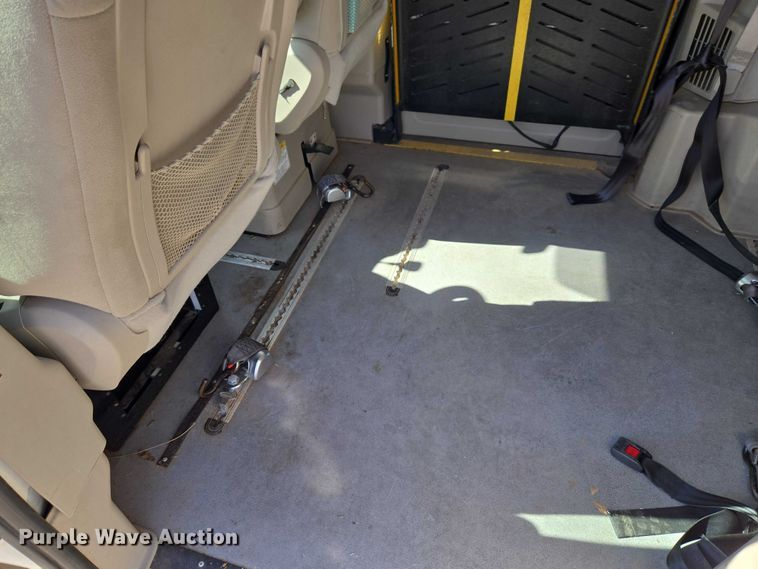 image for item ET1394 2017 Dodge Grand Caravan handicap accessible van