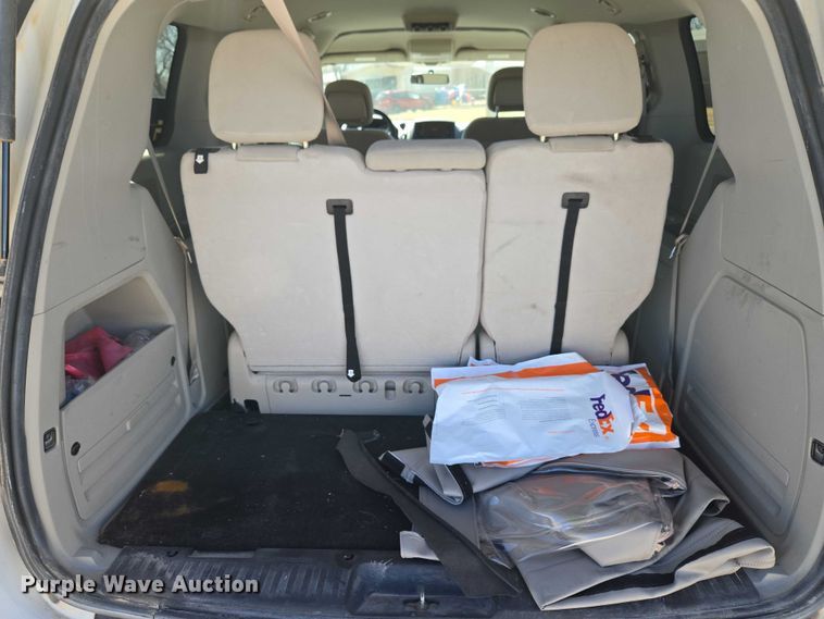 image for item ET1394 2017 Dodge Grand Caravan handicap accessible van