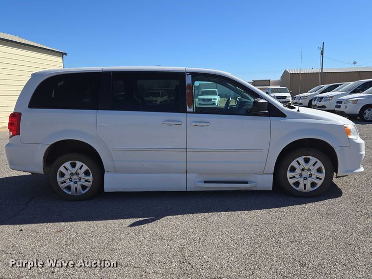 image for item ET1396 2015 Dodge Grand Caravan handicap accessible van