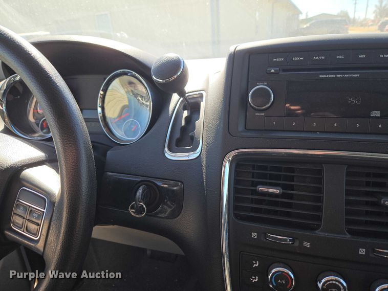 image for item ET1396 2015 Dodge Grand Caravan handicap accessible van