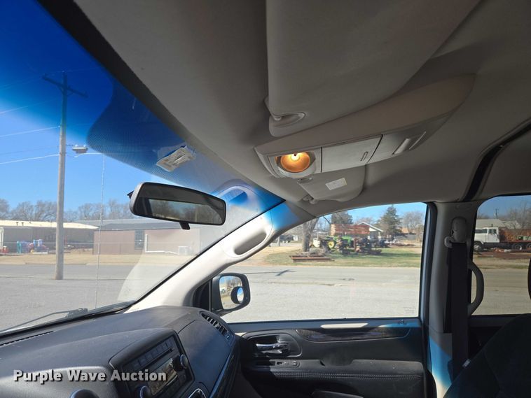 image for item ET1396 2015 Dodge Grand Caravan handicap accessible van