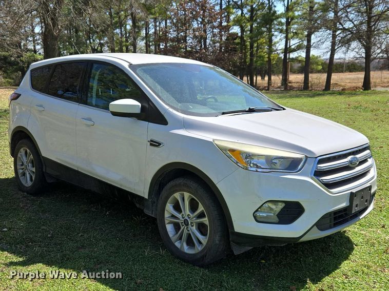 image for item ET1457 2017 Ford Escape SUV