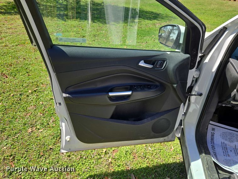 image for item ET1457 2017 Ford Escape SUV