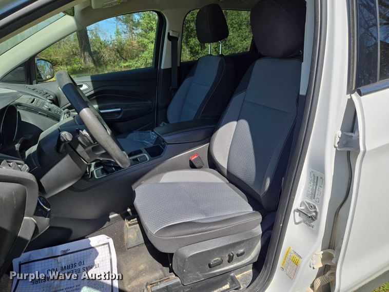 image for item ET1457 2017 Ford Escape SUV