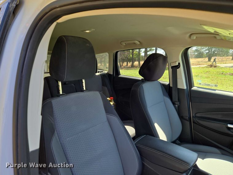 image for item ET1457 2017 Ford Escape SUV