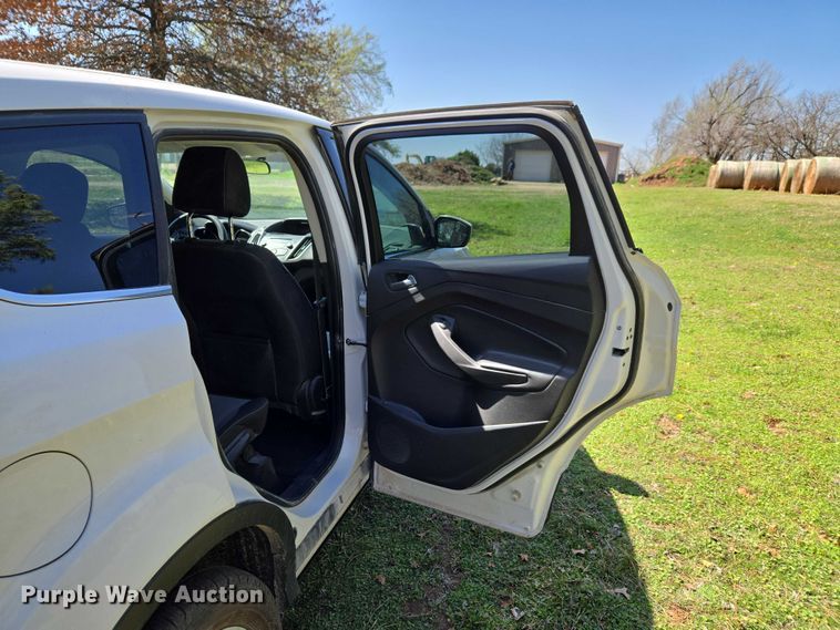 image for item ET1457 2017 Ford Escape SUV