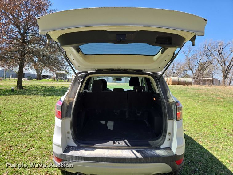 image for item ET1457 2017 Ford Escape SUV