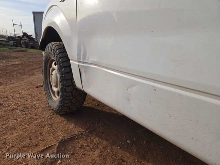 image for item ET1466 2011 Ford F150 Ext. Cab pickup truck