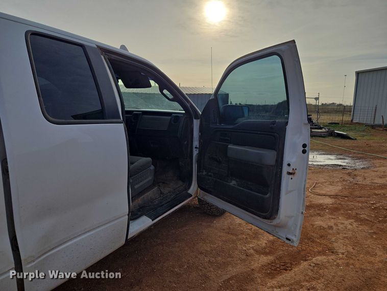 image for item ET1466 2011 Ford F150 Ext. Cab pickup truck