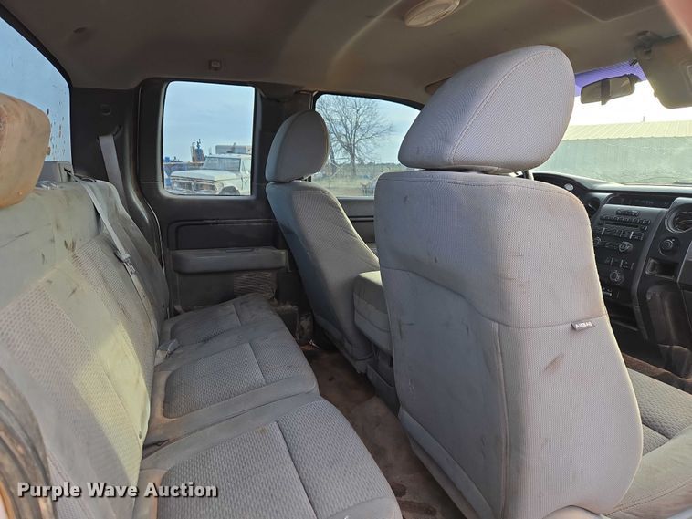 image for item ET1466 2011 Ford F150 Ext. Cab pickup truck