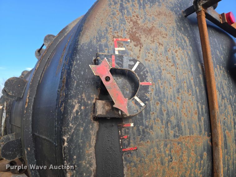 image for item ET1467 Vacuum tank bed