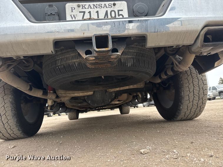 image for item ET1644 2020 Chevrolet Silverado 1500 Crew Cab pickup truck