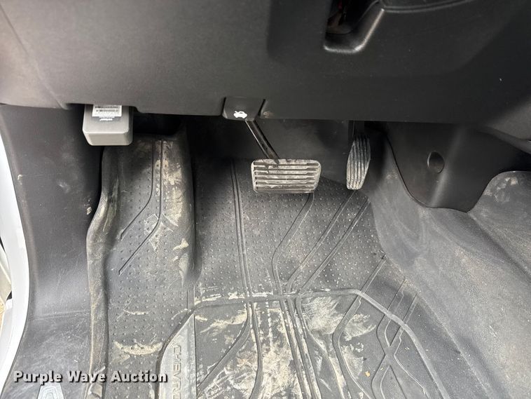 image for item ET1644 2020 Chevrolet Silverado 1500 Crew Cab pickup truck