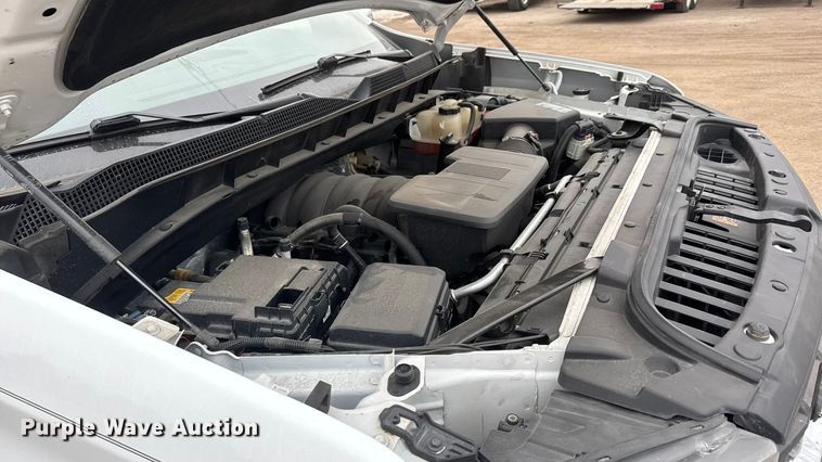 image for item ET1644 2020 Chevrolet Silverado 1500 Crew Cab pickup truck