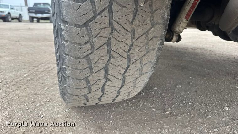 image for item ET1644 2020 Chevrolet Silverado 1500 Crew Cab pickup truck