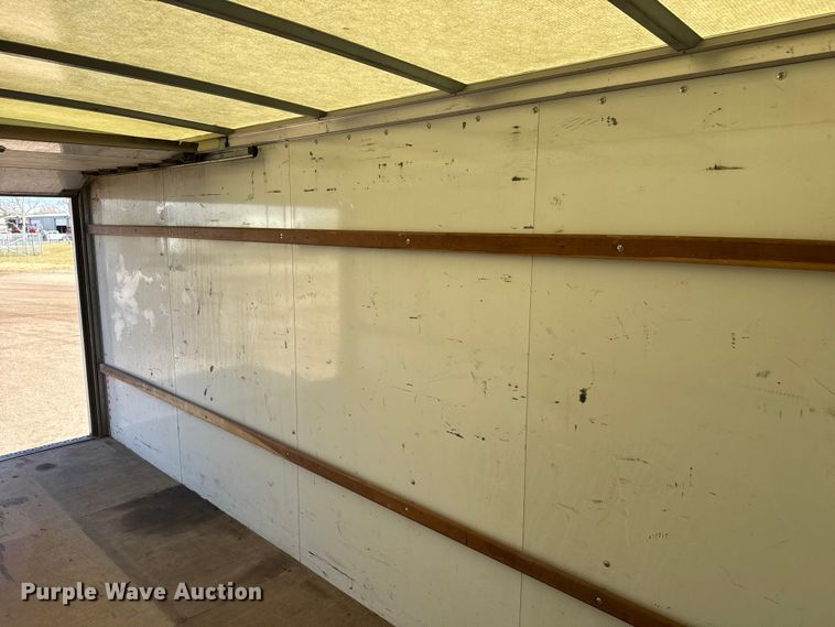 image for item ET4154 2019 GMC Savana 3500 box truck